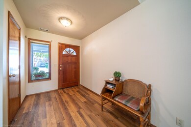 1744 Soda Springs Cir-11