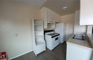 4647 W 17th St unit 6, Los Angeles, CA 90019 - photo 4