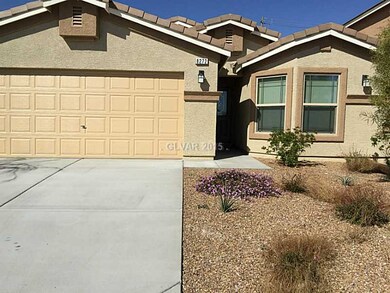 Property Photo. front of house (2)