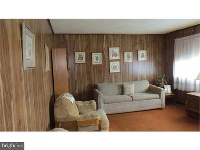 158 Maple Shade Ave, Trenton, NJ 08690 - photo 6