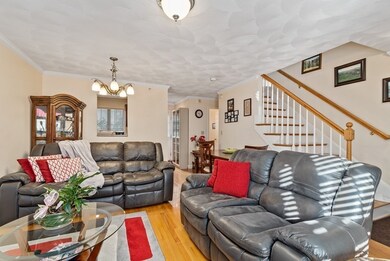 131 N Common St unit 2, Lynn, MA 01902 - photo 3