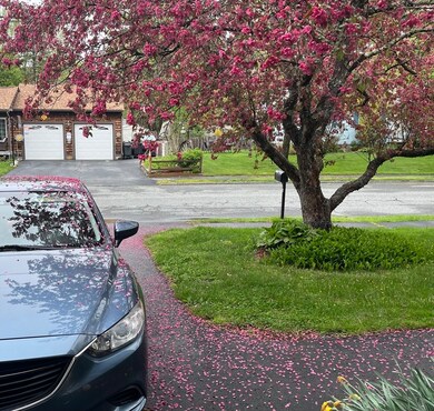 8 Seneca St, Shrewsbury, MA 01545 - photo 3