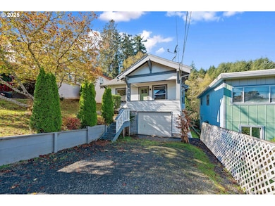 543 S 12th St, Coos Bay, OR 97420 - photo 2