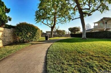 Home Sides to this Sweet Little Park