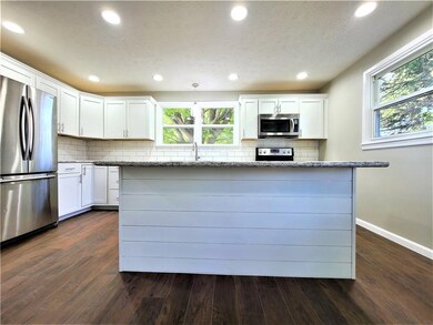 839 Wayside Dr, Plainfield, IN 46168 - photo 7