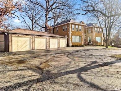 169 E Oak Cliff Ct unit 115, Peoria, IL 61614 - photo 2