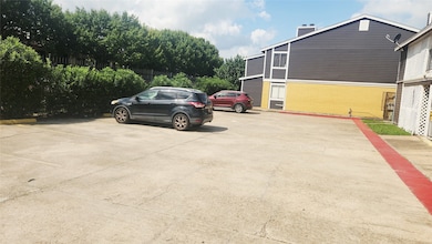 12511 Ashford Meadow Dr unit C, Houston, TX 77082 - photo 2