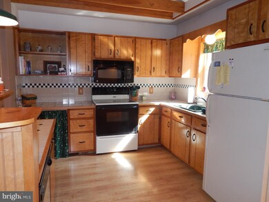 1845 Old Schuylkill Rd, Spring City, PA 19475 - photo 7