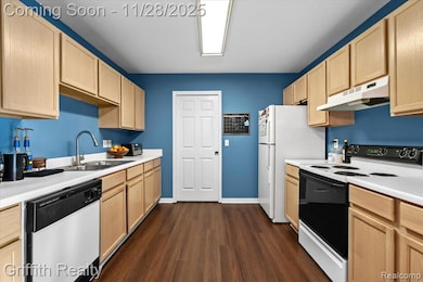 182 Barrington Cir, Lake Orion, MI 48360 - photo 7