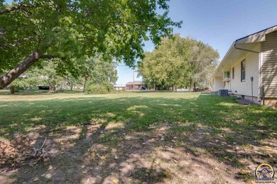 625 Fowler St, Maple Hill, KS 66507 - photo 7