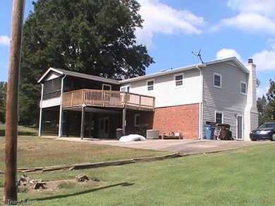 5103 Tarkington Dr, Greensboro, NC 27407 - photo 4