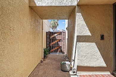 14142 E Cabana St unit 6, Corpus Christi, TX 78418 - photo 4