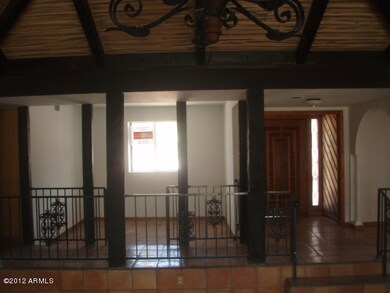 Formal dining / entry