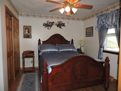 703 E. Sycamore, Watseka, IL 60970