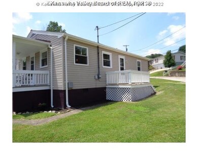 107 Garnett Dr, Dunbar, WV 25064 - photo 2