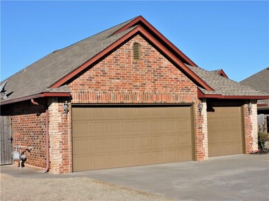 1001 Kelsi Dr, Moore, OK 73160 - photo 3