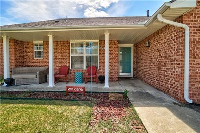 1927 Ridge Crest Dr, Shawnee, OK 74804 - photo 2