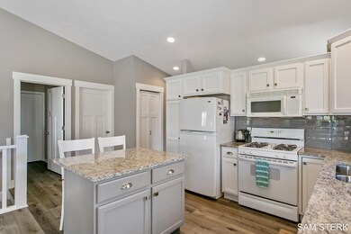 8039 Amber Creek Dr SW unit 77, Byron Center, MI 49315 - photo 3