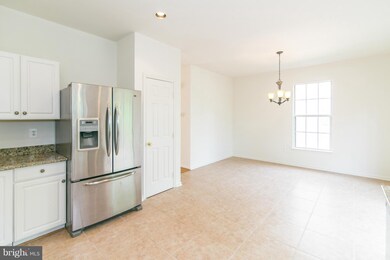 13270 Coppermill Dr, Herndon, VA 20171 - photo 5