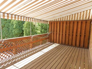 Patio/Deck. Large with covered retractable awning.