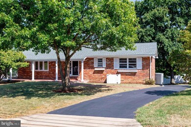 6621 Hulvey Terrace, Alexandria, VA 22306 - photo 3