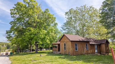 Home in town for sale thayer2
