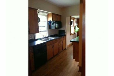 1137 38th St, Des Moines, IA 50311 - photo 7