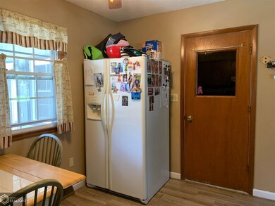 220 E Shaw St, Osceola, IA 50213 - photo 6