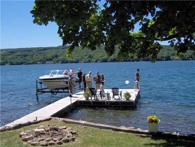 Waterfront/Dock/Pier