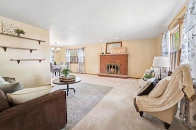 513 E Greenfield St, Appleton, WI 54911 - photo 3