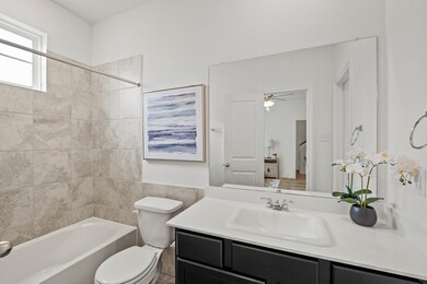 1404 Wycliffe Dr unit C, Houston, TX 77043 - photo 3