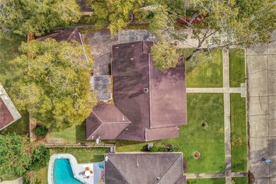 15739 Wandering Trail, Friendswood, TX 77546 - photo 3