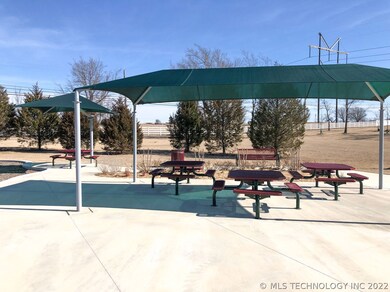 8728 E Iola St, Broken Arrow, OK 74014 - photo 4