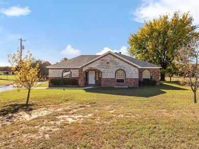 7413 Elman Ln, Azle, TX 76020 - photo 2