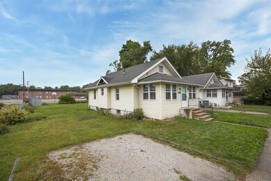 2723 Roosevelt Ave, Elkhart, IN 46517 - photo 2