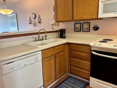 1818 S Quebec Way unit 6, Denver, CO 80231 - photo 2