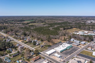 21-16 Irvington Rd, Kilmarnock, VA 22482 - photo 2