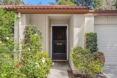 Enter thru a door with an enclosed screen door.