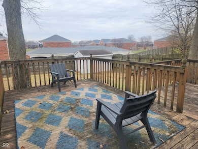 7426 Red Bluff Dr, Indianapolis, IN 46214 - photo 3