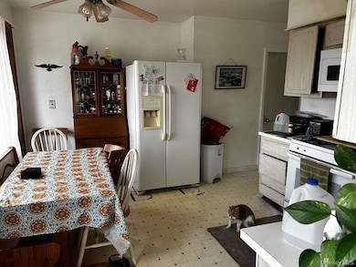 41 Rockingchair Rd, White Plains, NY 10607 - photo 3