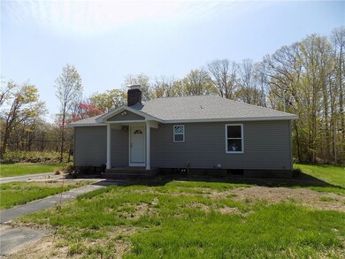 109 Curtis Corner Rd, Wakefield, RI 02879 - photo 4