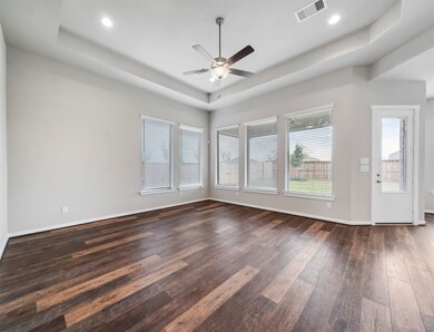 10706 Chinese Violet, Conroe, TX 77385 - photo 6