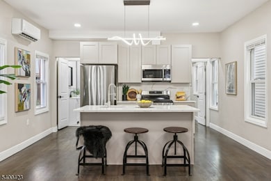 299 Claremont Ave, Jersey City, NJ 07305 - photo 5