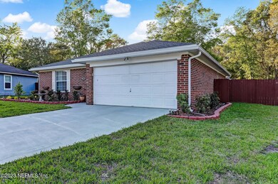 5018 Acre Estates Dr W, Jacksonville, FL 32210 - photo 2