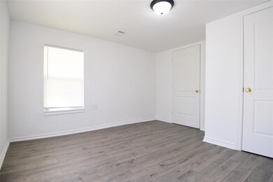 927 Baker St, Denison, TX 75020 - photo 3