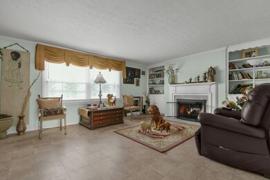 6-web-or-mls-2672-mccutcheon-rd