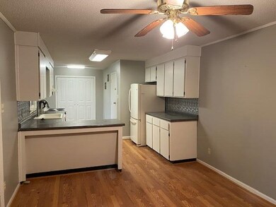 305 Cornell Dr, Warner Robins, GA 31093 - photo 3