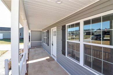 128 Loneheart Ln, Statesville, NC 28625 - photo 6