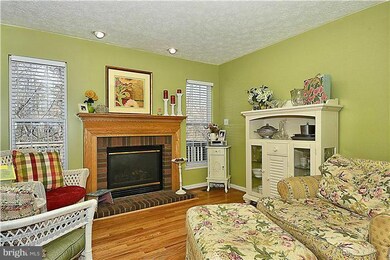2716 Thornbrook Ct, Odenton, MD 21113 - photo 4