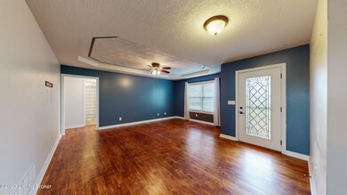 2000-N-Coxs-Creek-Ln_005